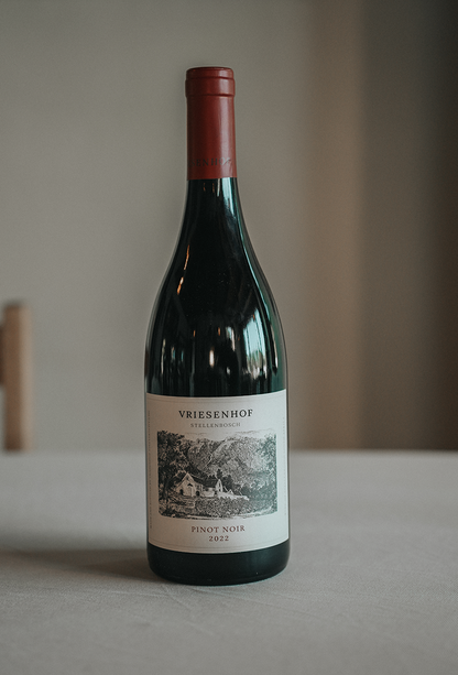 Vriesenhof Pinot Noir 2022